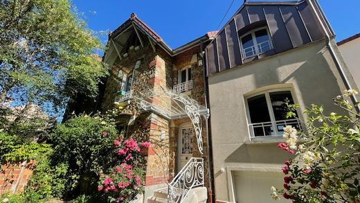 Πολυτελή κατοικία σε Le Perreux-sur-Marne, Val-de-Marne