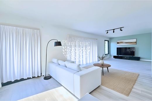 Apartment in Ferney-Voltaire, Ain