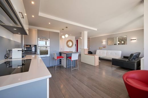 Apartment / Etagenwohnung in Annecy-le-Vieux, Haute-Savoie