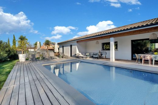 Sainte-Foy-d'Aigrefeuille, Upper Garonneの高級住宅