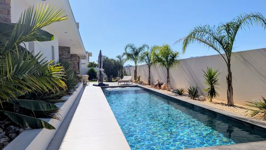 Villa à Villeneuve-de-la-Raho, Pyrénées-Orientales