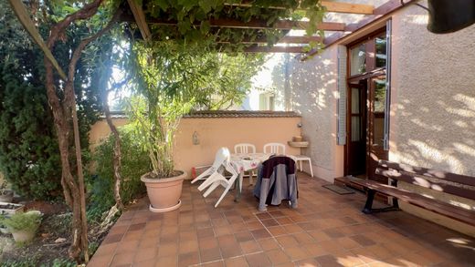 Luxury home in Oullins, Rhône