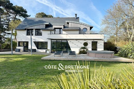 Luxury home in Plouhinec, Morbihan