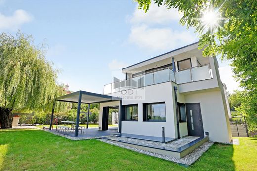 Luxury home in Vitry-sur-Seine, Val-de-Marne