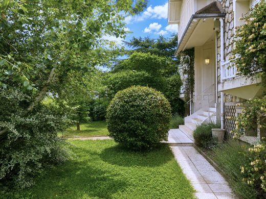 Luxury home in Bois-d'Arcy, Yvelines