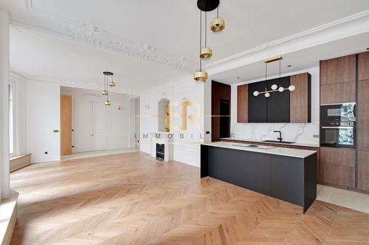 Apartament w La Muette, Auteuil, Porte Dauphine, Paris