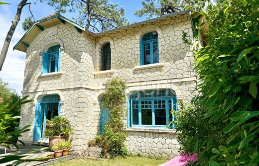 Luxe woning in Saint-Palais-sur-Mer, Charente-Maritime
