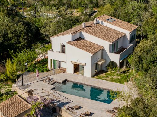 Villa in Méounes-lès-Montrieux, Var