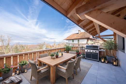 Duplex in Publier, Haute-Savoie