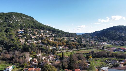 Luxe woning in Solliès-Toucas, Var