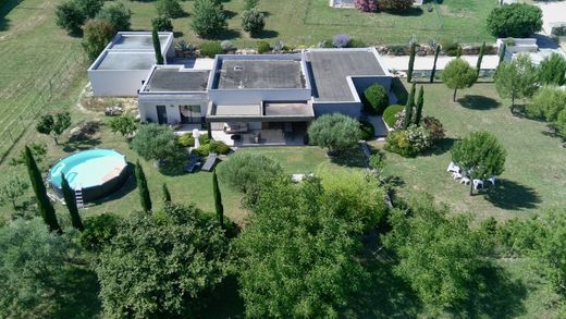 Luxury home in Pont-Saint-Esprit, Gard