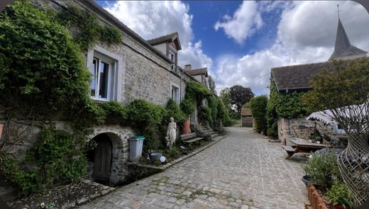 Luxus-Haus in Grandpuits-Bailly-Carrois, Seine-et-Marne