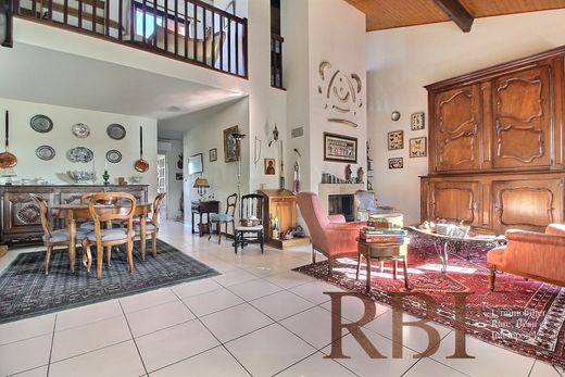 Apartment / Etagenwohnung in Toulouse, Haute-Garonne