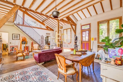 Luxury home in Pantin, Seine-Saint-Denis