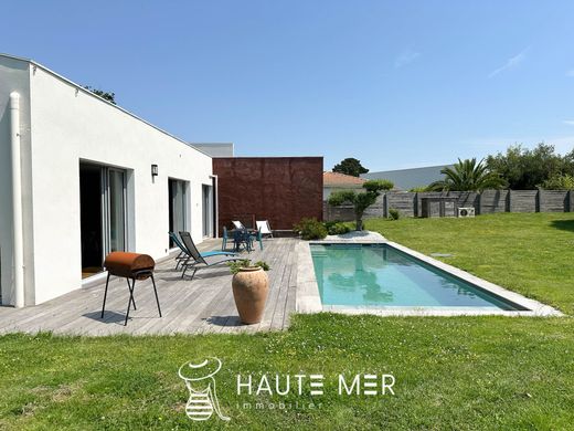 Luxury home in Château-d'Olonne, Vendée