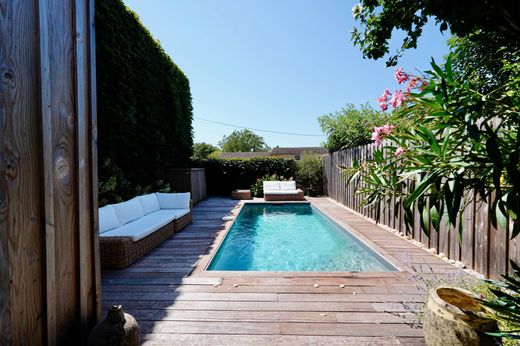 Luksusowy dom w Isle-Saint-Georges, Gironde