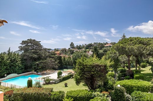 아파트 / Mandelieu-la-Napoule, Alpes-Maritimes