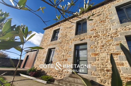 Luxury home in Lanvollon, Côtes-d'Armor