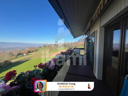 Apartment in Collonges-sous-Salève, Haute-Savoie