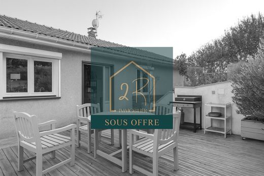 Casa de lujo en Serpaize, Isere