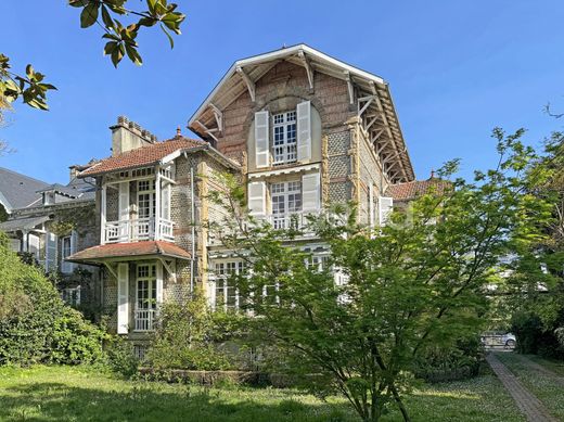 别墅  Pau, Pyrénées-Atlantiques