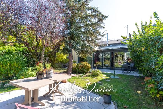 Luxury home in Tours, Indre and Loire