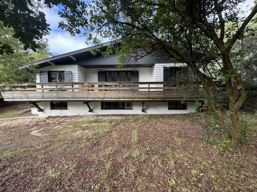 Villa in Lège-Cap-Ferret, Gironde