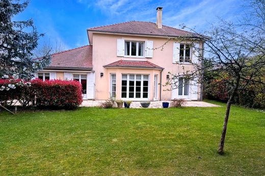 Luxury home in Bussy-Saint-Georges, Seine-et-Marne