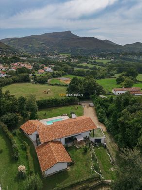 Villa in Ascain, Pyrénées-Atlantiques