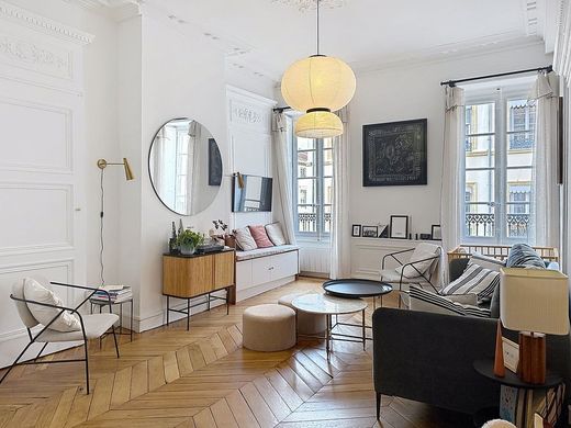 Apartment / Etagenwohnung in Lyon, Rhône