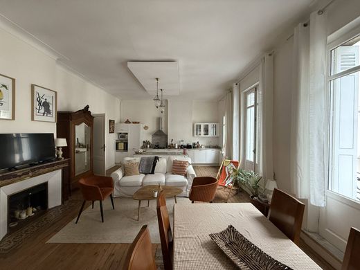 Apartment in Bordeaux, Gironde