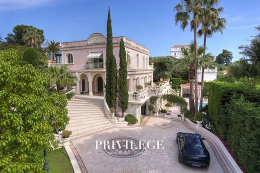 Villa in Juan-les-Pins, Alpes-Maritimes