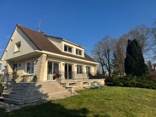 منزل ﻓﻲ Senlis, Oise