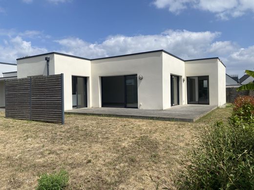 Luxury home in Guidel, Morbihan