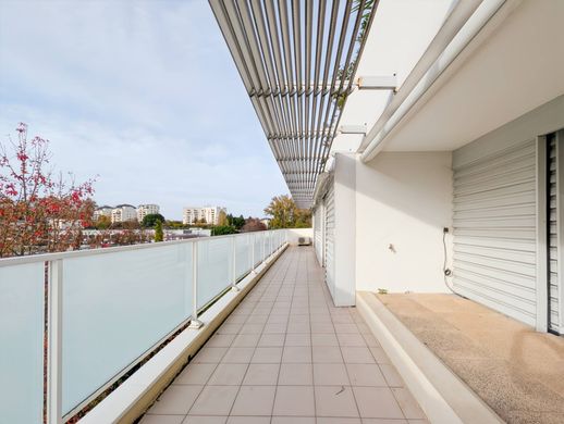 Apartment in Mérignac, Gironde