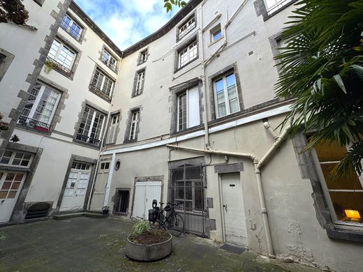 Luxury home in Clermont-Ferrand, Puy-de-Dôme