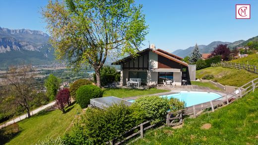 Casa di lusso a Froges, Isère