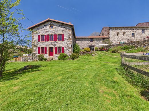 Casa de lujo en Saint-Geneys-près-Saint-Paulien, Alto Loira