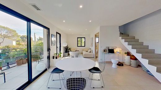 Apartamento - Saint-Raphaël, Var