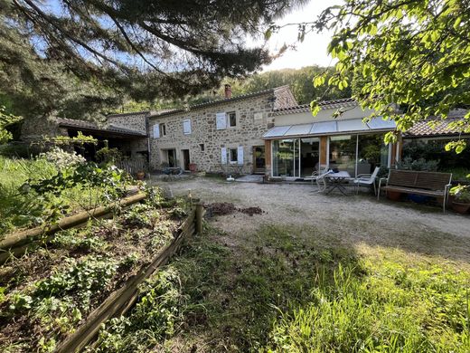 Luxury home in Saint-Georges-les-Bains, Ardèche