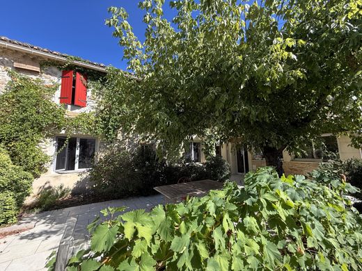 Luksusowy dom w Uchaux, Vaucluse