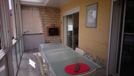 Apartment in La Garde, Var