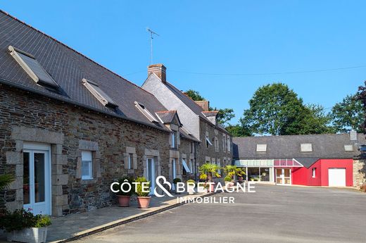 Luxe woning in Saint-Caradec, Côtes-d'Armor