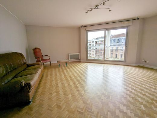 Apartment / Etagenwohnung in Meudon, Hauts-de-Seine