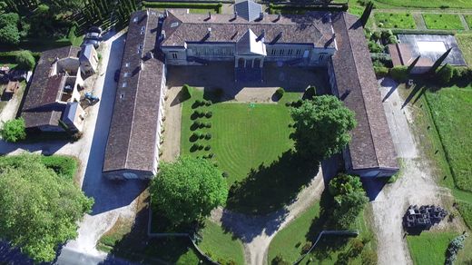 Castle in Tabanac, Gironde