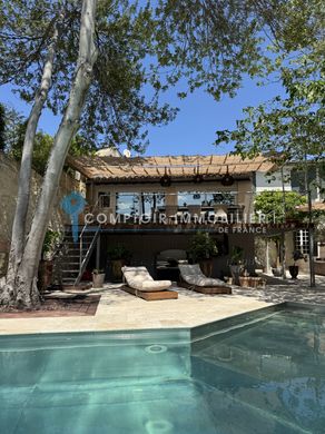 Luxe woning in Aigues-Vives, Gard