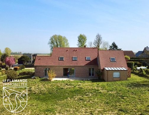 Maison de luxe à Cassel, Nord