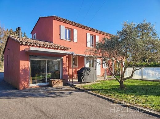 Luxury home in Pélissanne, Bouches-du-Rhône