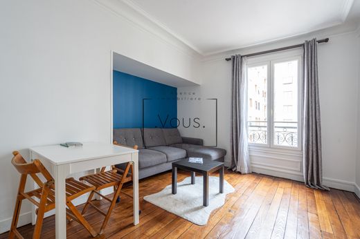 Apartment in Issy-les-Moulineaux, Hauts-de-Seine