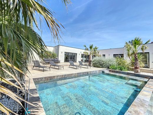 Villa in Nîmes, Gard